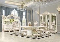 Ensemble de salle à manger de style européen haut de gamme, table à manger en bois sculpté de style baroque avec buffet américain et cave à vin