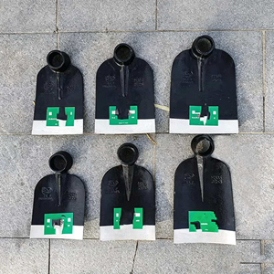 <span class=keywords><strong>Houe</strong></span> agricole robuste tout acier forgé à tête plate, en acier de voie ferrée épaissi, avec manche en bois massif pour l'agriculture - Product Image 3
