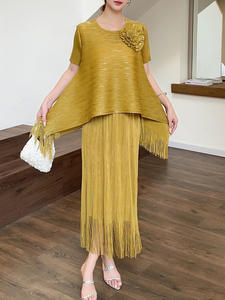 Nuovo Completo Plissettato Oversize da Donna di Miyake con Dettagli Dorati - Product Image 2