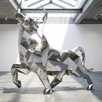 Grande sculpture géométrique extérieure en acier inoxydable poli, statue de taureau moderne en métal pour la décoration de jardins et de places publiques