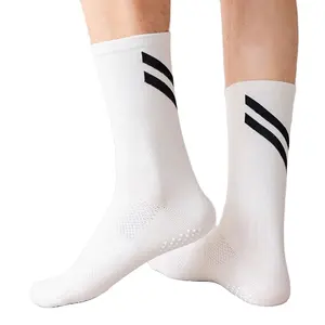 high quality compression sports running sock anti slip custom running aero cycling socks mens xl anti blister running socks