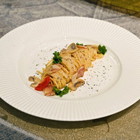 Vaisselle de Guangzhou en porcelaine blanche, services de table pour hôtels, ensembles de dîner en porcelaine, assiettes en porcelaine fine, assiettes plates en céramique