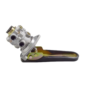 Válvula <span class=keywords><strong>de</strong></span> rotura <span class=keywords><strong>de</strong></span> pie <span class=keywords><strong>de</strong></span> repuestos <span class=keywords><strong>de</strong></span> remolque SMT original 59300-83401 96725044 - Product Image 1