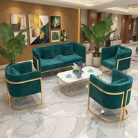Ensemble de canapés en velours de style nordique pour villa et hôtel, canapé d'angle confortable avec un design élégant