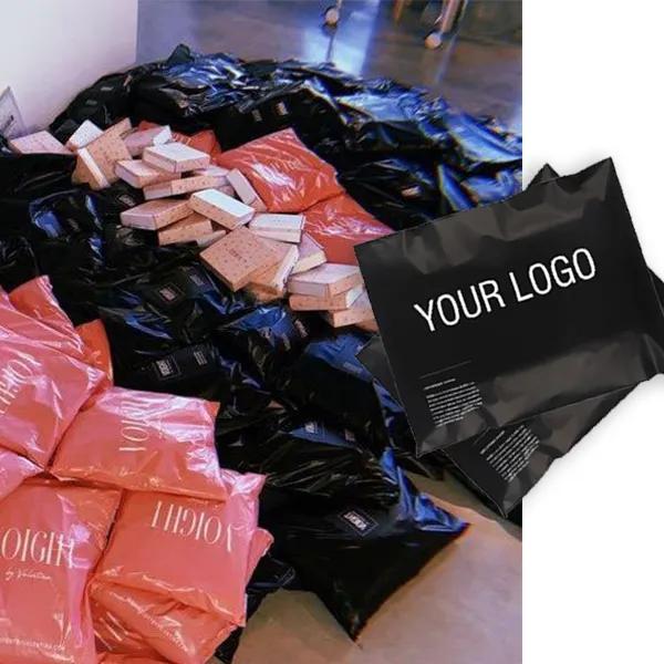 Bolsa de correo postal de transporte rosa con logotipo impreso personalizado biodegradable reciclable para ropa