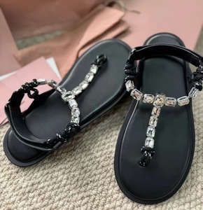 Sandalias MIU con Cuentas y Nudos para Mujer - Verano 2026 - Suela Plana con Tiras Traseras - Sandalias en Forma de X - Zapatos de Playa Versátiles - Product Image 2