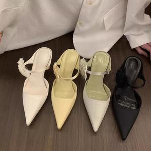 Sandales rétro à talons hauts et bout ouvert pour femmes, nouvelle collection printemps-été 2025, style demi-chaussons à fleurs - Product Image 3