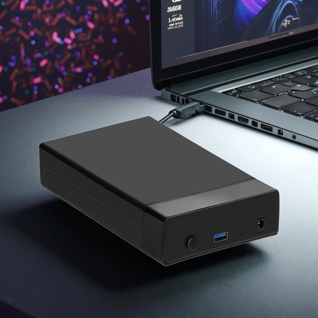 TISHRIC 2.5/3.5 Inch SSD External Hard Drive Box 450Mb/s 18TB SATA to USB 3.0 Hard Disk Case Adapter Plastic Case Material