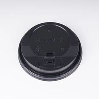 Couvercles plats en plastique PS jetables écologiques à bas prix pour tasses à thé, café et boissons chaudes, anti-fuite, avec interrupteur rabattable
