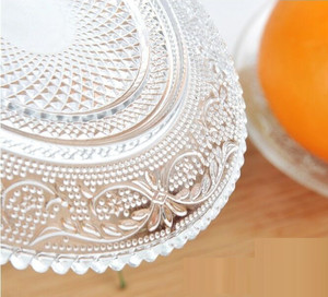 Piatto rotondo in <span class=keywords><strong>vetro</strong></span> trasparente ecologico per cibo, torte e frutta con decorazione floreale in 3 misure - Product Image 5