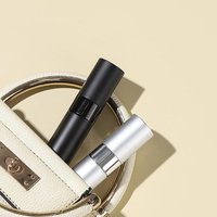 Vaporisateur de parfum rond en métal torsadé de 8ml, atomiseur de parfum rechargeable portable en aluminium