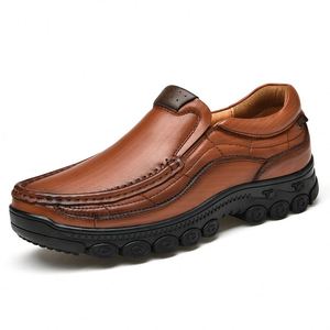 Zapatos de Cuero de Moda para Hombre, Ligeros, Transpirables y Duraderos, con Tallas Grandes - Product Image 1