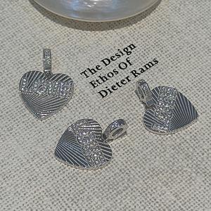 Colgante de Plata de Ley S925 con Diseño de Nicho, Ligero, Moderno, Estilo Vintage, Joyería con Forma de Corazón - Product Image 5