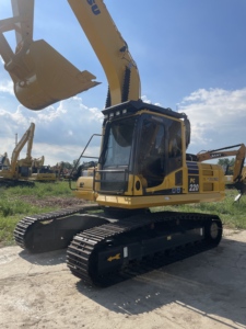 Excavatrices d'<span class=keywords><strong>occasion</strong></span> Komatsu PC220-7 d'origine du Japon, PC220-8, excavatrices d'<span class=keywords><strong>occasion</strong></span> bon marché de haute qualité - Product Image 2