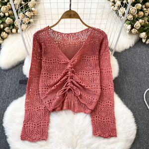 Blusa de Tricô Fina Estilosa para Primavera e Outono - Decote em V, Caimento Solto, Cordões Ajustáveis, Design Coreano Vazado - Product Image 3