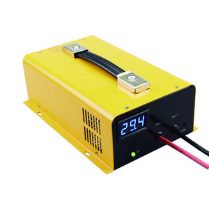 Pengisi Daya Baterai Tahan Api FUNELEC Model FN-1000W 1000W Smart <span class=keywords><strong>DC</strong></span>/AC untuk Sepeda Motor/Skuter, Baterai Asam Timbal <span class=keywords><strong>12V</strong></span>-72V, Pengisian Cepat - Product Image 2