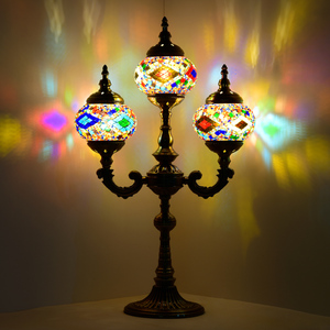 Lampe de table marocaine <span class=keywords><strong>Marrakech</strong></span>, faite à la main, 3 globes, mosaïque turque en verre, lampe de bureau ottomane en mosaïque - Product Image 3