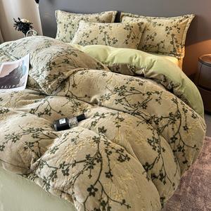 Juego <span class=keywords><strong>de</strong></span> cama <span class=keywords><strong>de</strong></span> invierno <span class=keywords><strong>de</strong></span> cuatro piezas <span class=keywords><strong>de</strong></span> terciopelo <span class=keywords><strong>de</strong></span> doble cara 100% poliéster, con edredón, sábana <span class=keywords><strong>de</strong></span> coral y faldón <span class=keywords><strong>de</strong></span> cama, cálido y con diseño <span class=keywords><strong>de</strong></span> plantas. - Product Image 4