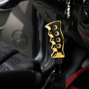 Pommeau de levier de vitesse universel en forme de couteau en alliage d'aluminium et résine avec logo personnalisé - Product Image 5