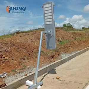 Farola Solar Autolimpiante Hepu para Proyectos Gubernamentales, Iluminación de Carreteras, Luz LED Solar - Product Image 1