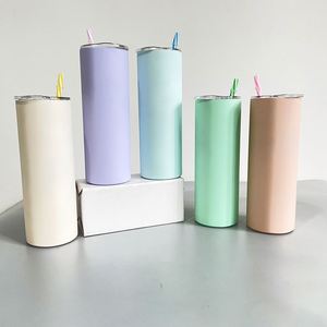 Gobelet isotherme en acier inoxydable mat de 20 oz pour sublimation, presse à chaud, gobelet mince et droit de 20 oz avec pailles colorées - Product Image 1