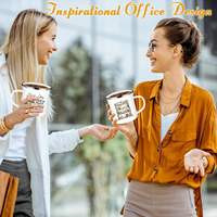 Vente en gros usine – Tasse à café/thé en émail métallique réutilisable avec logo personnalisé, bord roulé, en acier, pour camping, avec poignée
