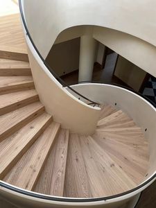 Escaleras en espiral de arco duradero para instalaciones deportivas Material de piedra natural Acero galvanizado Artículo en línea-Nuevo diseño minimalista compatible - Product Image 6