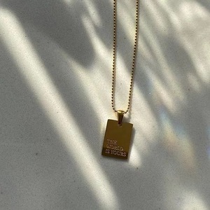 Collar de Moda con Colgante Rectangular de Acero Inoxidable, Chapado en Oro de 18K, Grabado con Proverbios Ingleses e Inspiradores - Product Image 6