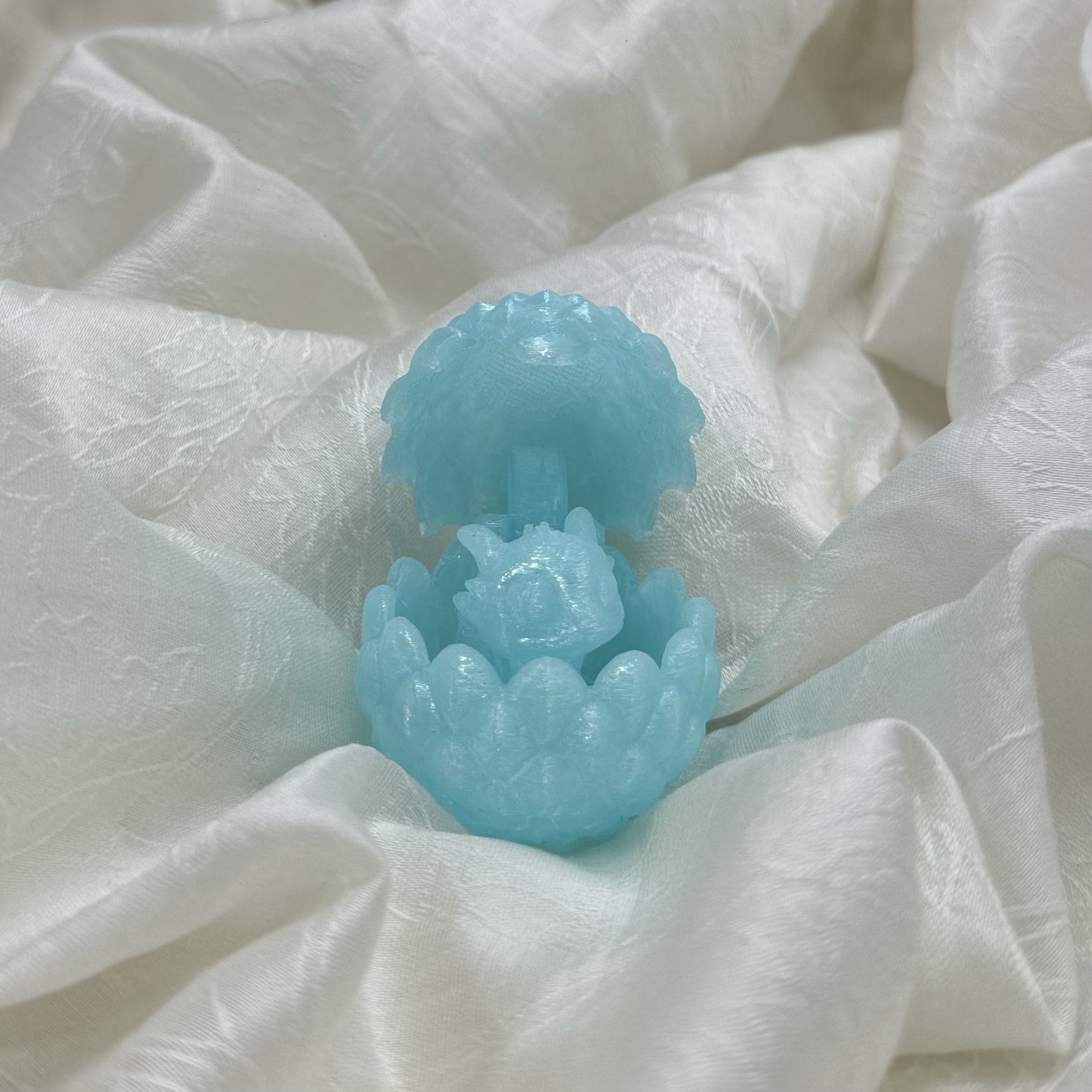 oeuf de dragon en cristal 4,5 cm-bleu clair