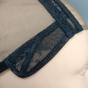 Capuchon de <span class=keywords><strong>perruque</strong></span> <span class=keywords><strong>en</strong></span> dentelle noire antimicrobienne réglable <span class=keywords><strong>en</strong></span> silicone réutilisable pour les patients atteints de cancer Capuchon de cheveux <span class=keywords><strong>en</strong></span> fibre de <span class=keywords><strong>bambou</strong></span> - Product Image 6