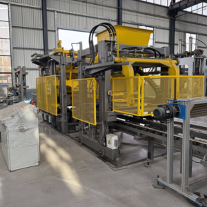 Máquina de fabricación de ladrillos personalizada, venta directa de fabricantes completamente automática, máquina de fabricación de bloques, pavimentadora - Product Image 1