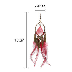 Pendientes de plumas con baño de bronce antiguo, estilo bohemio, joyería informal para mujer 2023 - Product Image 4