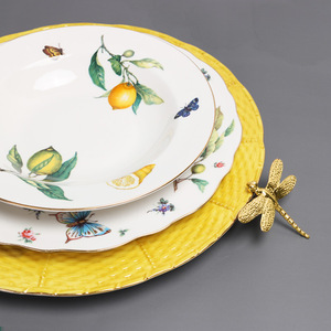 Assiette de Luxe Moderne en Céramique Style Campagne Italienne pour Dîner de Steak, avec Incrustation Dorée, Écologique, pour Hôtels et Fêtes, Motif Citron et Fruits - Product Image 5