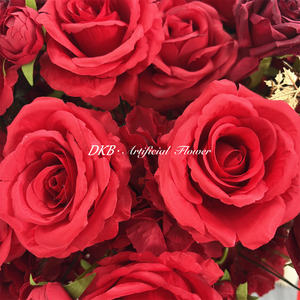 Boule de fleurs artificielles en soie réaliste populaire, centre de table fait main au design moderne pour mariage et décoration intérieure - Product Image 4