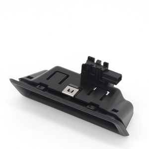 ปุ่มปลดล็อคฝากระโปรงท้าย BMW รุ่น 51247118158 สำหรับ E60 E90 E91 E92 E70 อะไหล่เปลี่ยนด้ามจับสีดำ - Product Image 1