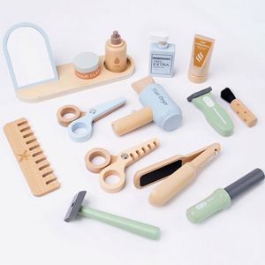 Juego de simulación de madera educativo para niños: set de maquillaje y herramientas de peluquería de juguete para niñas - Product Image 3
