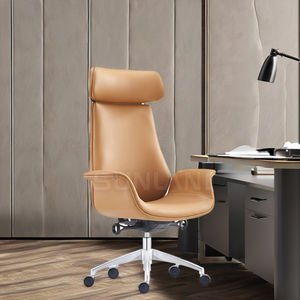 Sedia da ufficio girevole ergonomica per ufficio con schienale alto in pelle sintetica - Product Image 1