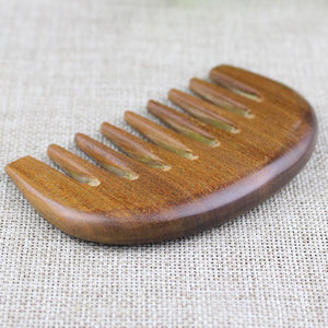 Golden Silk Green Sandalwood Wide Tooth Comb <b>U</b> Shape Handmade Classical Hair Comb For <b>Men</b> And Women Portable Home Use - Product Image 4