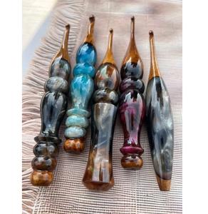 Juego de agujas de ganchillo de resina y madera, ligeras, duraderas, de superficie lisa, ideales para tejer a ganchillo, manualidades con hilo y hechas a mano - Product Image 1