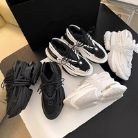 Sıcak satış moda erkek Dropshipping lüks tasarımcı Unisex spor koşu ayakkabıları uzay gemisi tıknaz rahat ayakkabılar çin