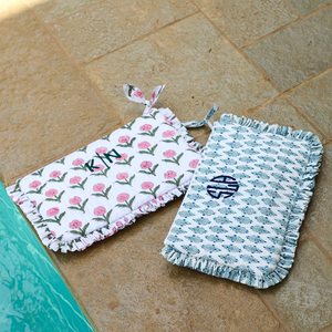 Sac de maquillage personnalisé à volants avec nom, imprimé en bloc, pour femmes, vente en gros - Product Image 3