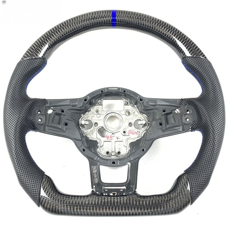 Cuir perforé + Fibre de carbone