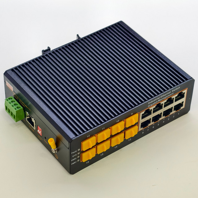 Din Rail 16 Port Management Switch 8GE RJ45 8GE SFP Industrial PoE Switch Full Gigabit Managed Ethernet Switch