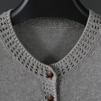 Pulls et cardigans décontractés amples à col rond et manches courtes pour femmes, tendance hiver, en tricot patchwork avec logo frontal, par Tyan Fashion
