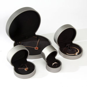 กล่องกระดาษแข็งรูปทรงพิเศษแบบฝาพับสำหรับใส่เครื่องประดับ พร้อมช่องใส่กำมะหยี่  รับทำโลโก้ตามสั่ง - Product Image 1