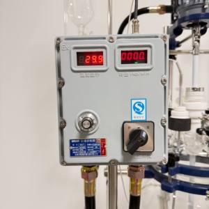 Reactor agitador <span class=keywords><strong>de</strong></span> <span class=keywords><strong>vidrio</strong></span> con camisa <span class=keywords><strong>de</strong></span> sellado <span class=keywords><strong>de</strong></span> PTFE multifunción a prueba <span class=keywords><strong>de</strong></span> explosiones <span class=keywords><strong>de</strong></span> 50 litros - Product Image 5