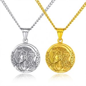 Collier pendentif médaille pièce mains en prière avec Prière du Seigneur inscrite, plaqué or 18 carats/acier inoxydable, bijoux chrétiens avec verset biblique - Product Image 1