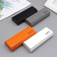 Boîte portable de luxe à la mode en cuir avec coque en métal rigide, personnalisable avec logo, étui à lunettes pour lunettes de soleil et lunettes de vue