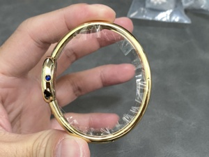 Reloj de Lujo para Mujer con Diamantes VVS de Súper Calidad, Movimiento de Cuarzo Suizo de Fábrica BBA, Mini Reloj de Baño Dorado para Mujer, Nuevo y Hermoso - Product Image 5