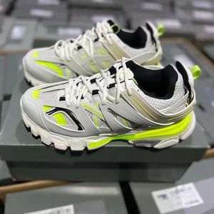 Sepatu Sneakers Retro Mewah Original Baru Unisex Pria & Wanita Desainer Sepatu Lari Gaya Jalan Keren Terkenal - Product Image 4